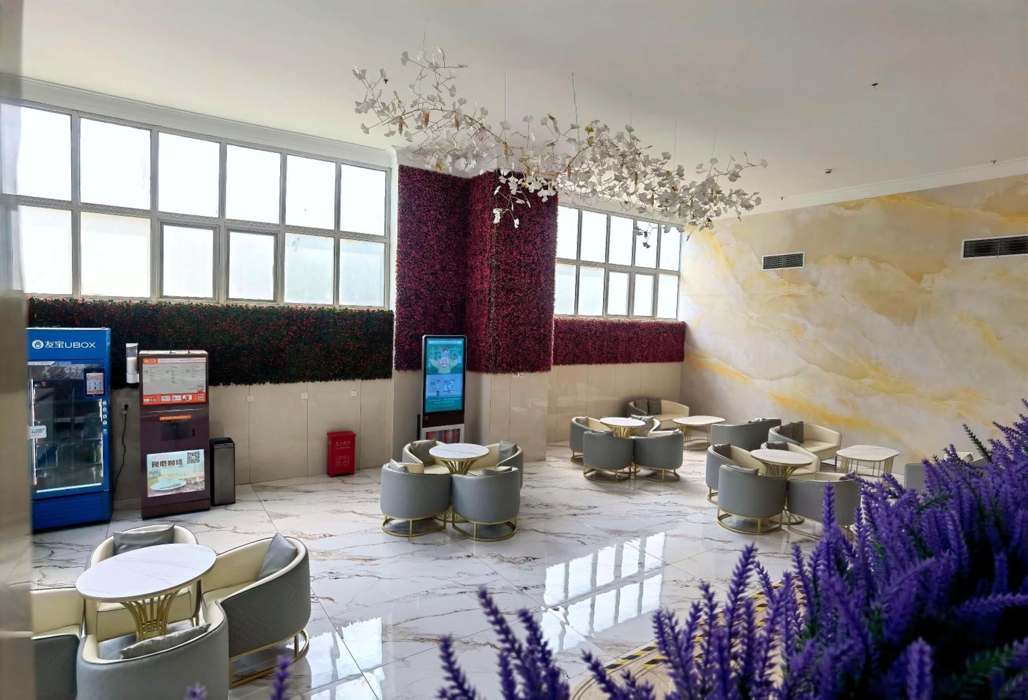 Magnificent International Hotel Shanghai Exterior photo